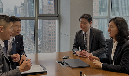 2인 이상의 대표 변호사가 상담